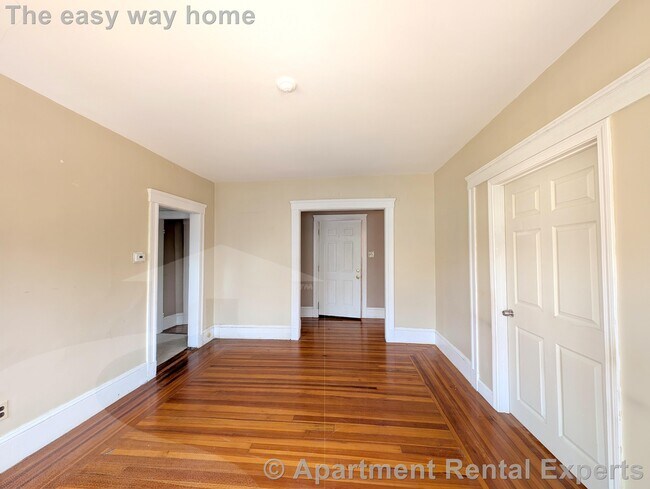 49 Conwell Ave in Somerville, MA - Building Photo - Building Photo