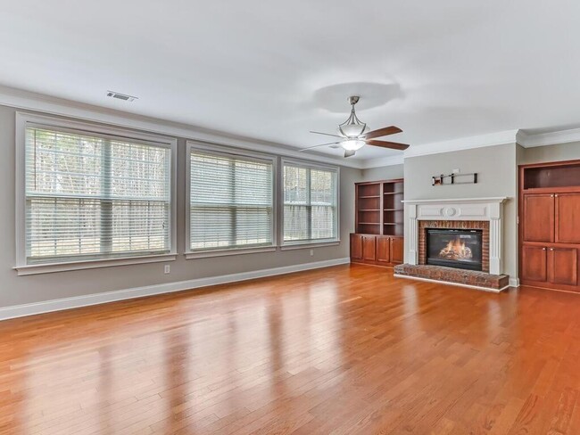 property at 3196 Montauk Hill Dr
