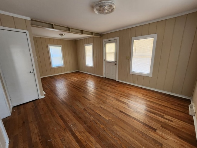 4425 16th Ave in Rock Island, IL - Foto de edificio - Building Photo