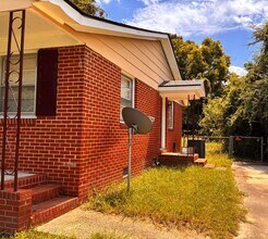 6013 Dahlgren Ave in Fayetteville, NC - Building Photo - Building Photo