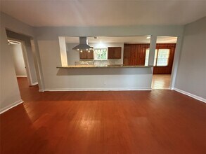 2206 Eriksson St in La Marque, TX - Building Photo - Building Photo