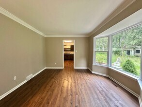 4N355 Knoll Creek Dr in St. Charles, IL - Building Photo - Building Photo