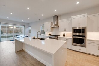 6938 Saratoga Estates Dr in El Dorado Hills, CA - Building Photo - Building Photo