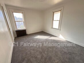 304 Erie Ave in Glassport, PA - Building Photo - Building Photo