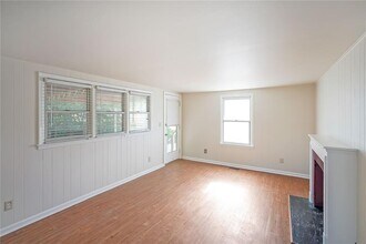 2055 Anderson Dr SE in Smyrna, GA - Building Photo - Building Photo