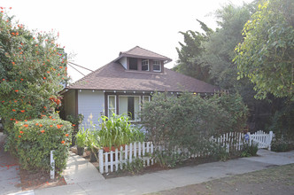 1027 Euclid St in Santa Monica, CA - Building Photo - Primary Photo