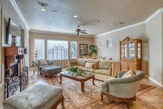 111 Lachite in Horseshoe Bay, TX - Building Photo - Building Photo