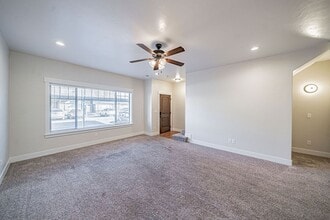 17 S 4th W in Rexburg, ID - Building Photo - Building Photo