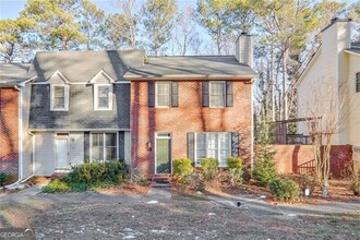 1307 Minhinette Dr in Roswell, GA - Building Photo - Building Photo