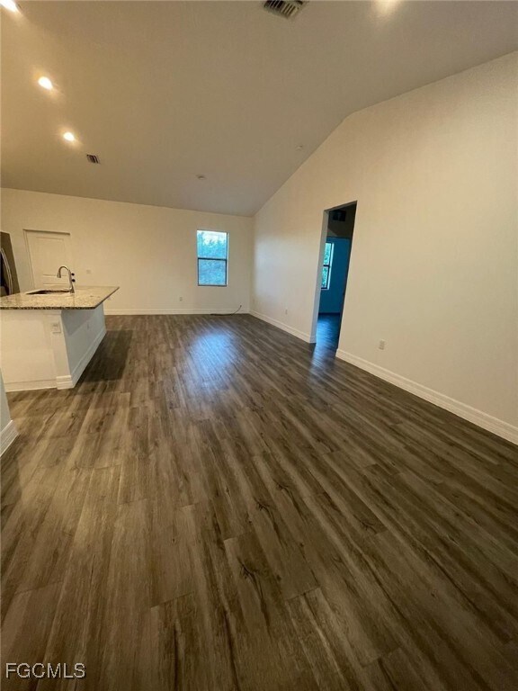 8027 Buttercup Cir in La Belle, FL - Building Photo - Building Photo