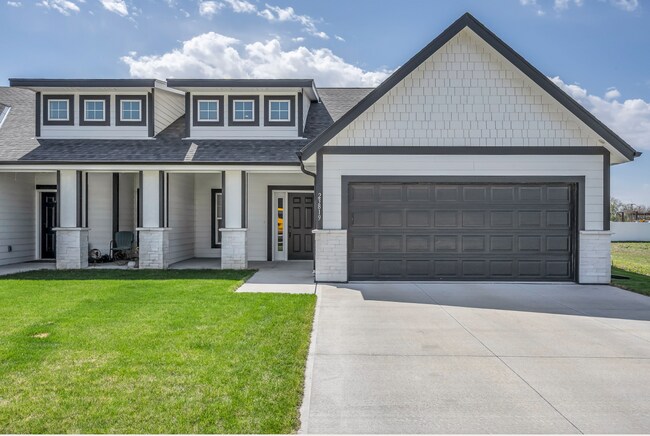 23817 Harvest Heights Cir in Waterloo, NE - Building Photo - Building Photo