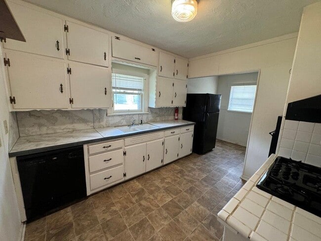 429 N Crawford Ave in Norman, OK - Building Photo - Building Photo