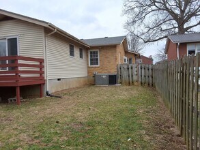 610 Margot Ave in Elizabethtown, KY - Foto de edificio - Building Photo