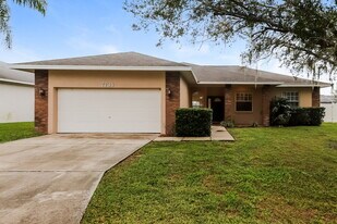 7734 Ashford Dr in Lakeland, FL - Building Photo