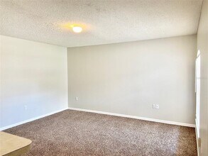 715 Lucaya Dr in Poinciana, FL - Building Photo - Building Photo