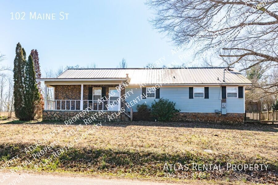 102 Maine St in Talladega, AL - Building Photo