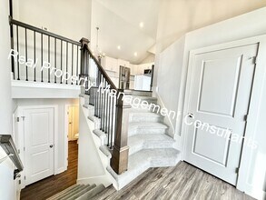 1808 Eagle Dr in Harrisonville, MO - Foto de edificio - Building Photo