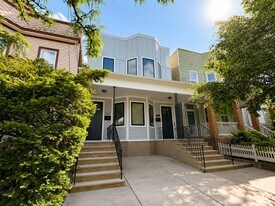 217 Oak St in Weehawken, NJ - Building Photo