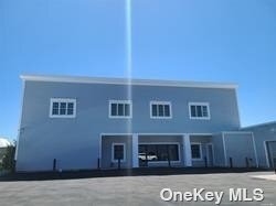 262 E Main St-Unit -1 in Babylon, NY - Building Photo