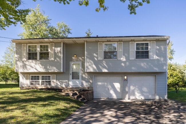 2737 Overdale Dr