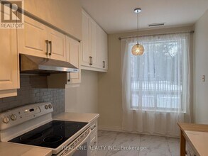 35 Empress Ave in Toronto, ON - Building Photo - Building Photo