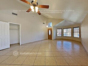 2404 N 125th Dr in Avondale, AZ - Foto de edificio - Building Photo