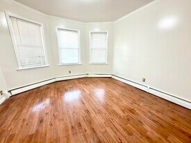 317 Avenue A in Bayonne, NJ - Building Photo