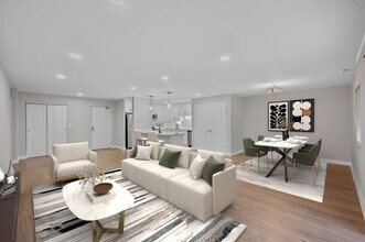 Indian Creek Apartments and Townhomes in Cincinnati, OH - Building Photo - Building Photo