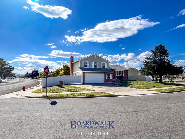 1252 Cedar Ridge Rd in Sandy, UT - Building Photo - Building Photo