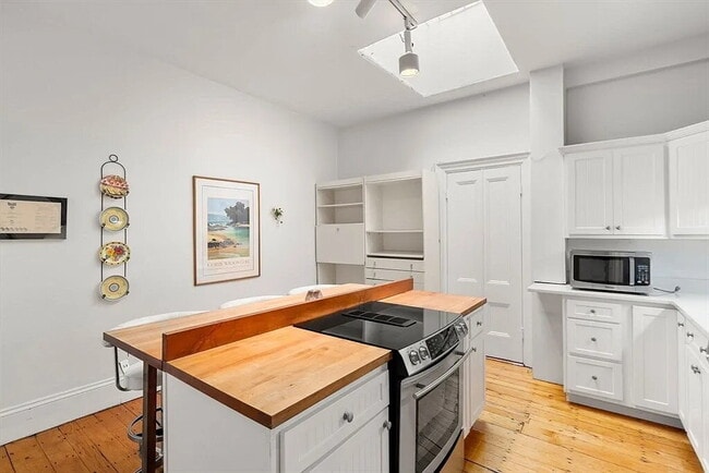 property at 33 Chestnut St
