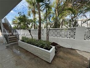 8435 Crespi Blvd in Miami Beach, FL - Building Photo - Building Photo