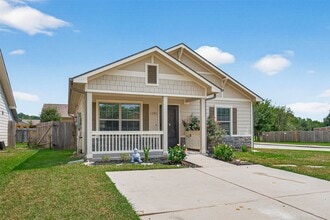 1202 Cedar Creek Drive in Conroe, TX - Building Photo - Building Photo