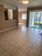 572 Breckenridge Vlg, Unit Stone Creek at Weliva in Altamonte Springs, FL - Foto de edificio - Building Photo
