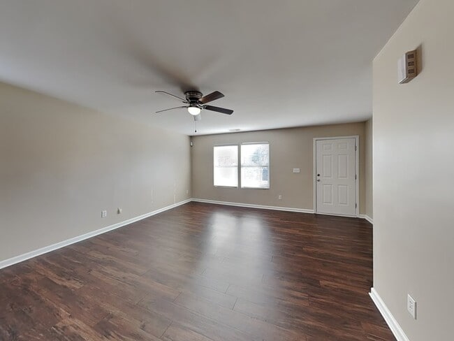 142 W Cavendish Dr in Mooresville, NC - Foto de edificio - Building Photo