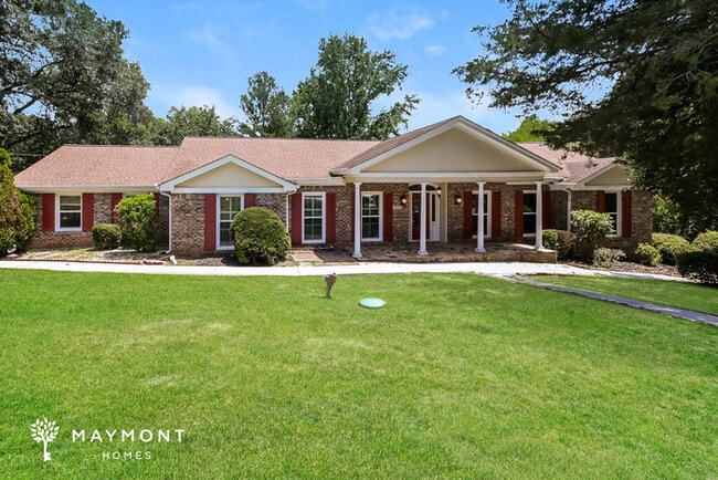 property at 4806 Castlewood Dr SW