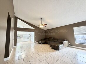 10227 Comfort Cir in Orlando, FL - Building Photo - Building Photo