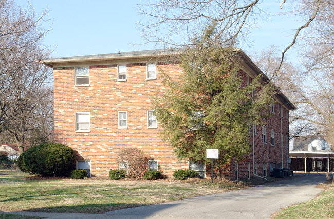 Augusta Manor in Indianapolis, IN - Building Photo - Building Photo