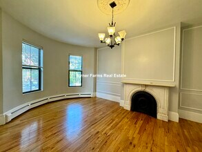 101 Brookline St, Unit 2 in Cambridge, MA - Building Photo - Building Photo