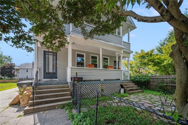 137 Fair St in Warwick, RI - Building Photo - Building Photo