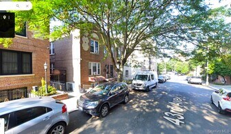 61-02 43rd Ave in Queens, NY - Building Photo