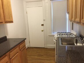 108 Washington St, Unit 25 in Boston, MA - Building Photo - Building Photo