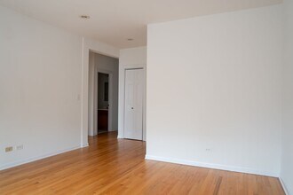 2504 W Catalpa Ave in Chicago, IL - Building Photo - Building Photo