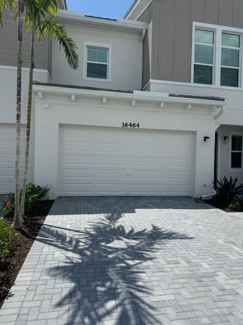 16464 Helix Ct in Loxahatchee, FL - Foto de edificio