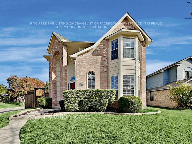 property at 7992 Roundtable Rd