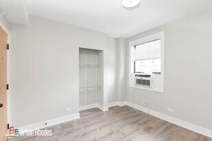 541 W Belmont Ave, Unit M09B in Chicago, IL - Building Photo - Building Photo