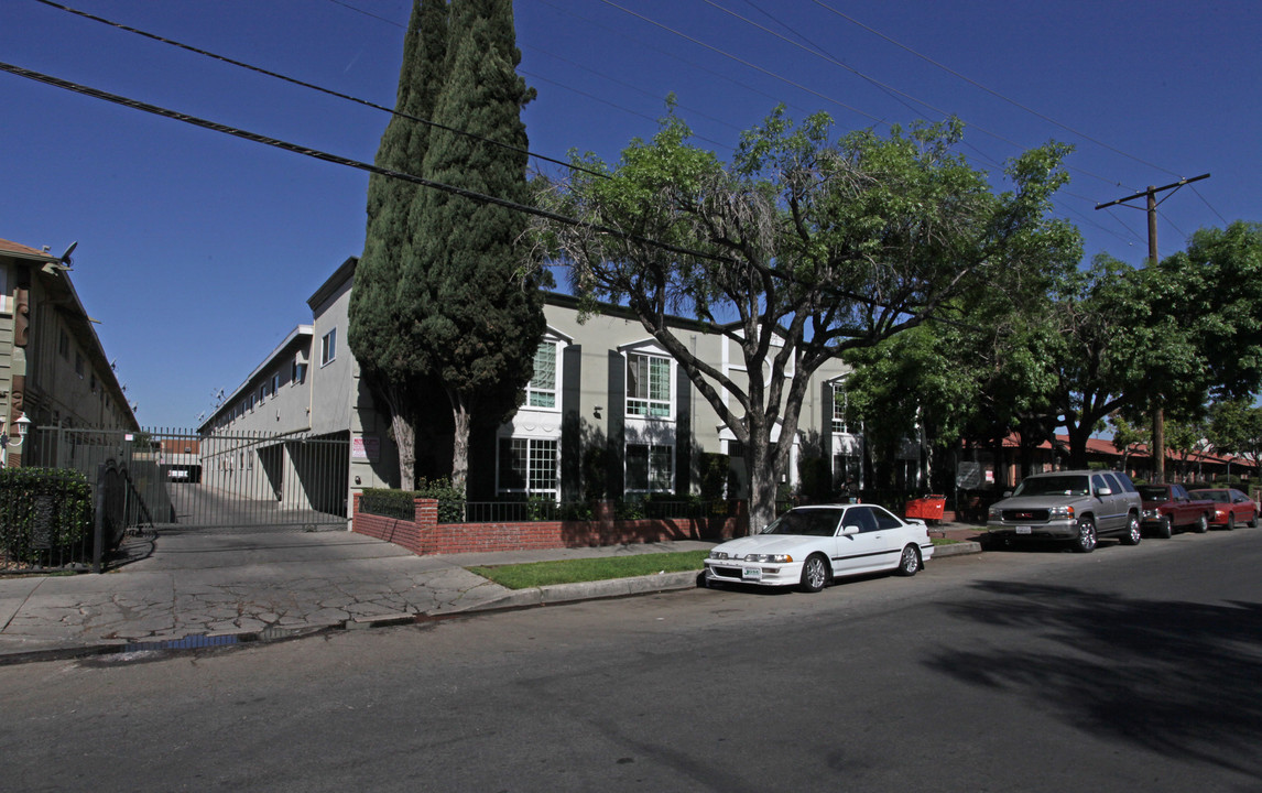 Tobias Townhouse Apartments in Panorama City, CA - Building Photo