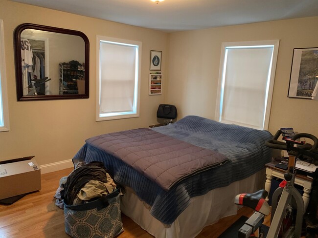 30 Linden Ave, Unit 1 in Somerville, MA - Building Photo - Building Photo