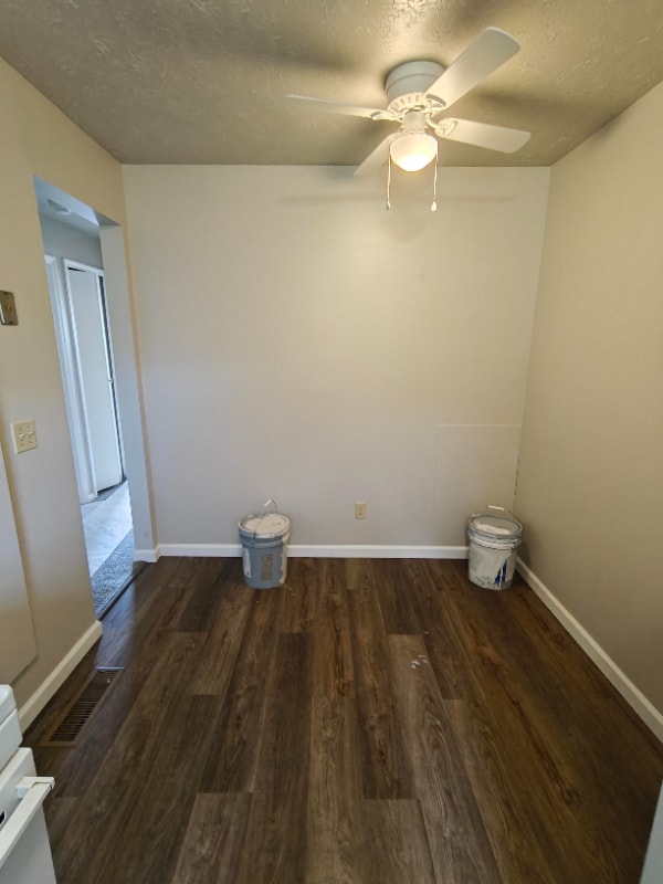 428 Sheraton Dr NW in North Canton, OH - Building Photo - Building Photo