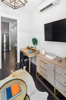 420 E 62nd St in New York, NY - Building Photo