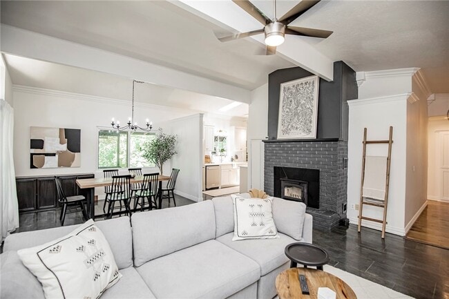 property at 1 Rader Ln